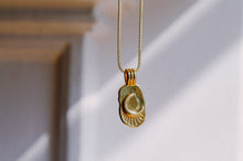 Load image into Gallery viewer, Kryptonite Gold Moon Chain Necklace

